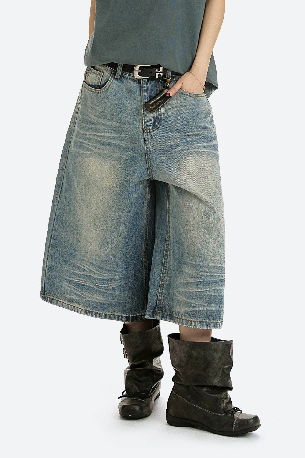 Vintage Washed Cropped Wide Leg Jeans