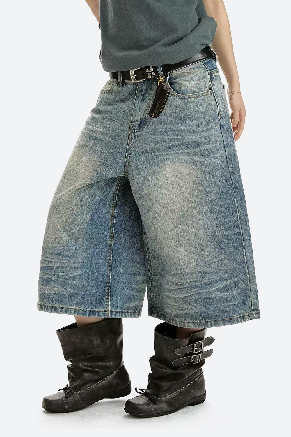 Vintage Washed Cropped Wide Leg Jeans