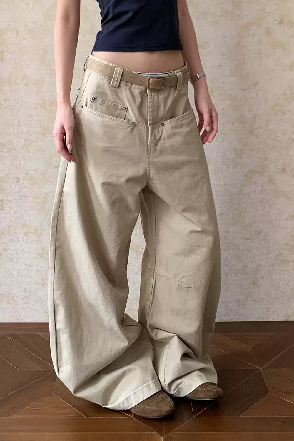 Relaxed Barrel Pants