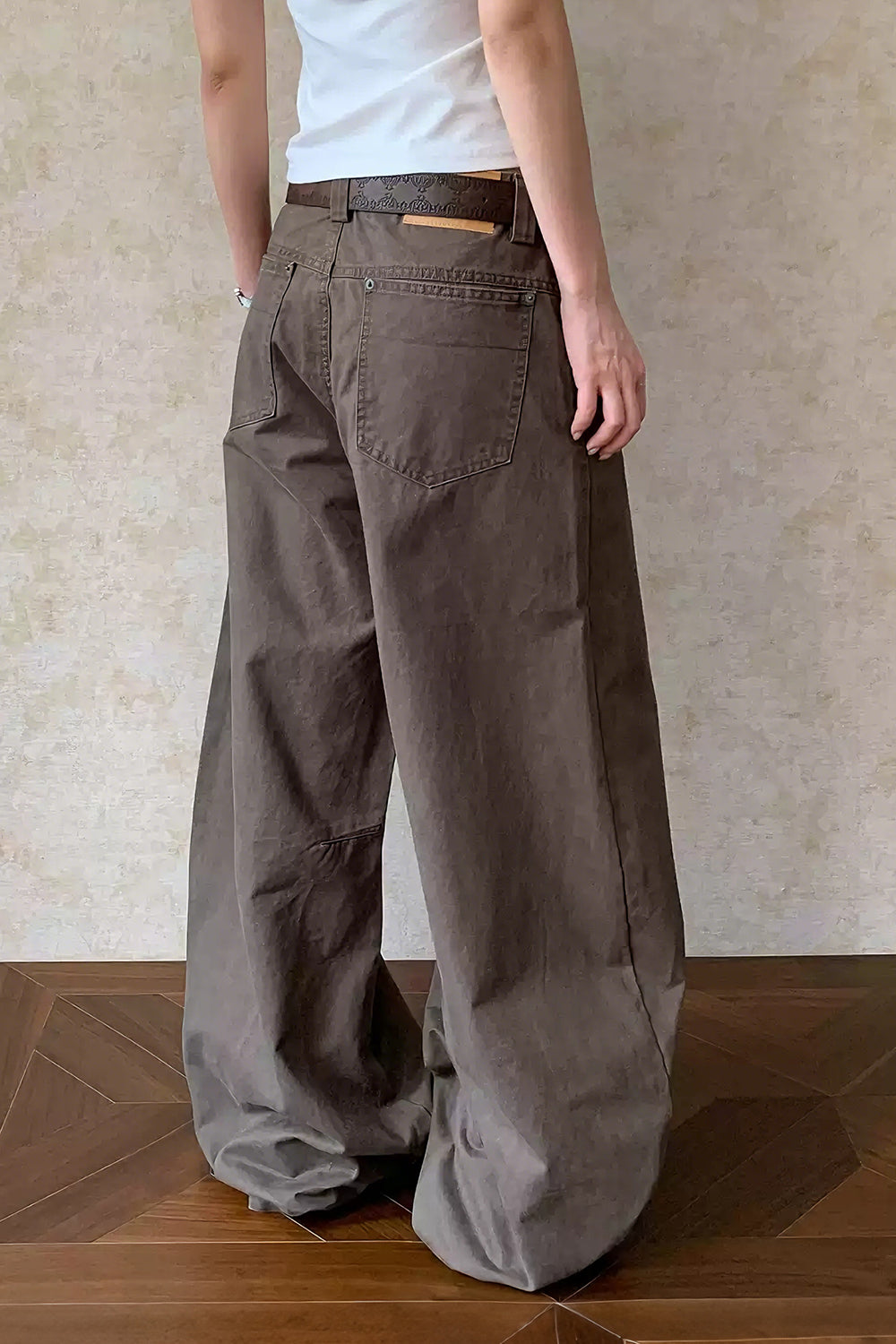 Relaxed Barrel Pants