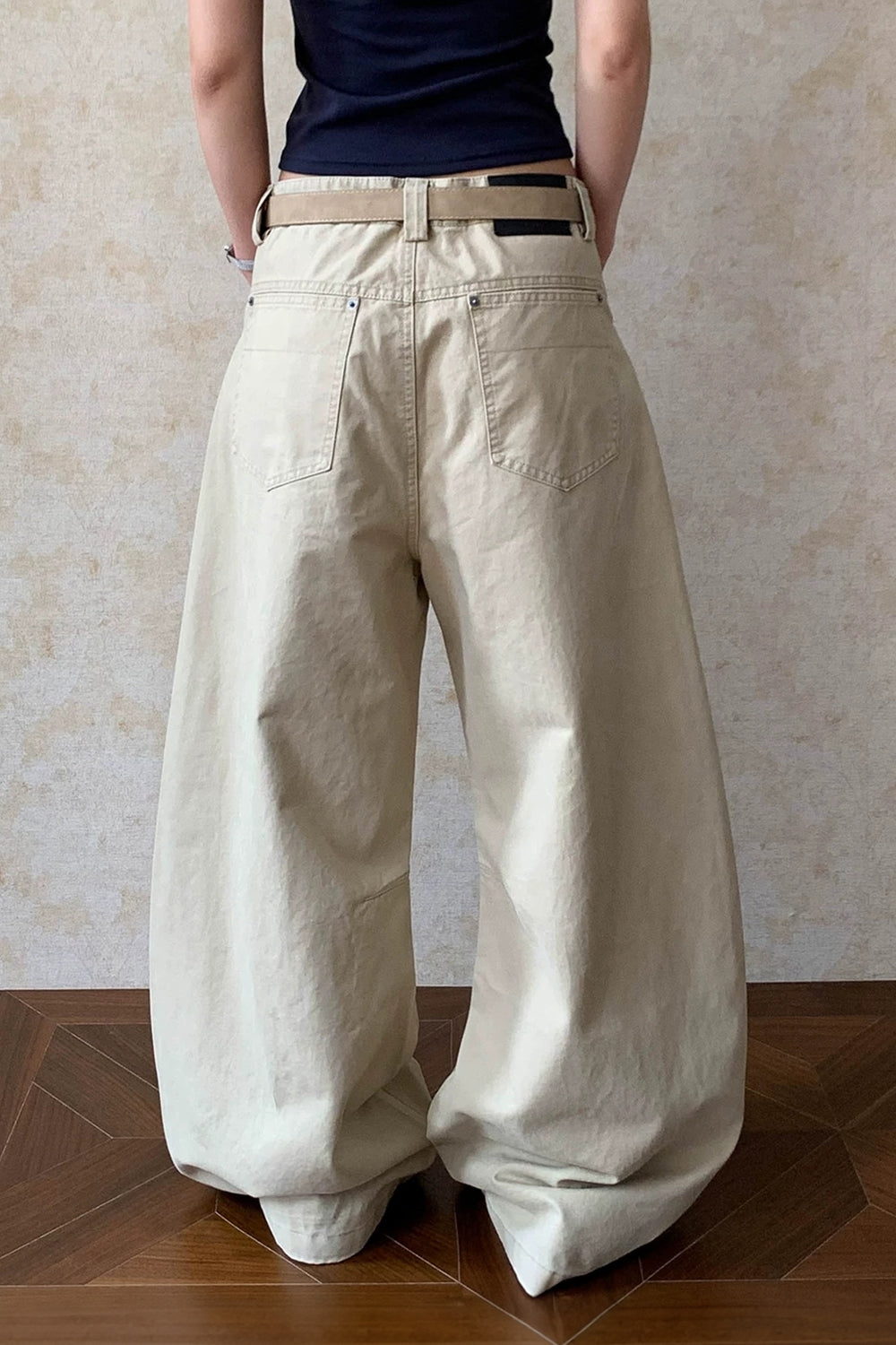 Relaxed Barrel Pants