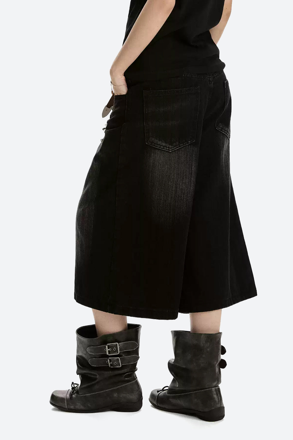 Studded Cropped Denim Pants